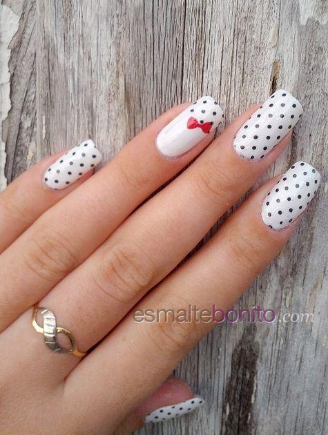uñas blancas largas