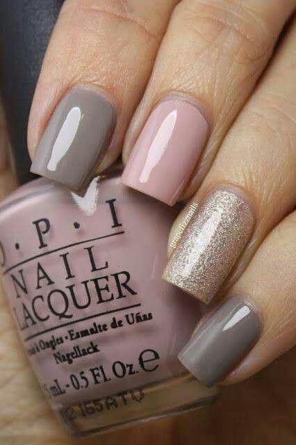 uñas largas con escarcha