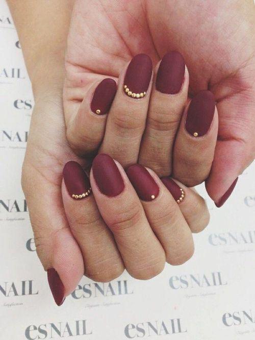uñas acrilicas pintadas de rojo