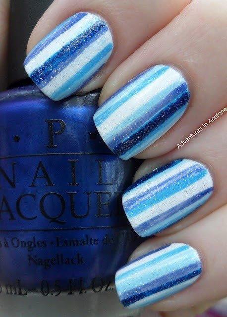 uñas acrilicas decoradas de azul