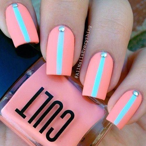 uñas acrilicas con accesorios