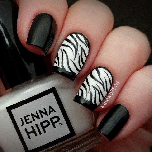 uñas acrilicas blanco y negro