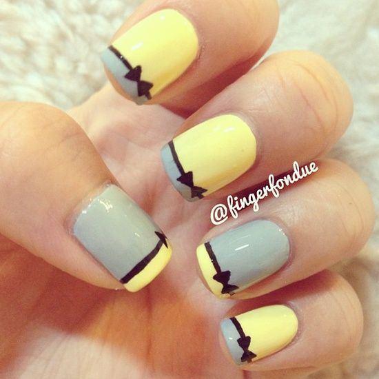 uñas con diseño amarillo sencillo