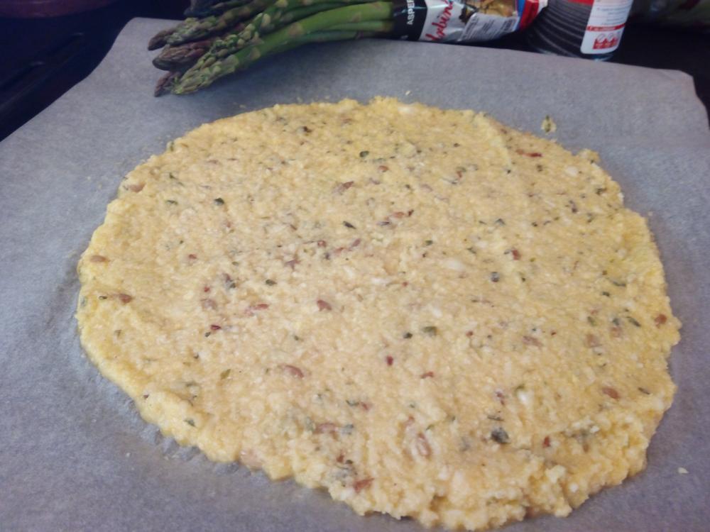 Masa para hornear de la pizza paleo de coliflor sin gluten