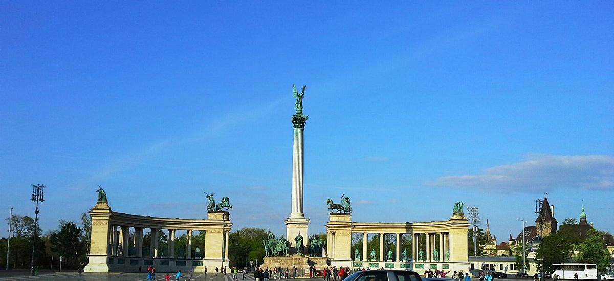 Plaza de los Héroes