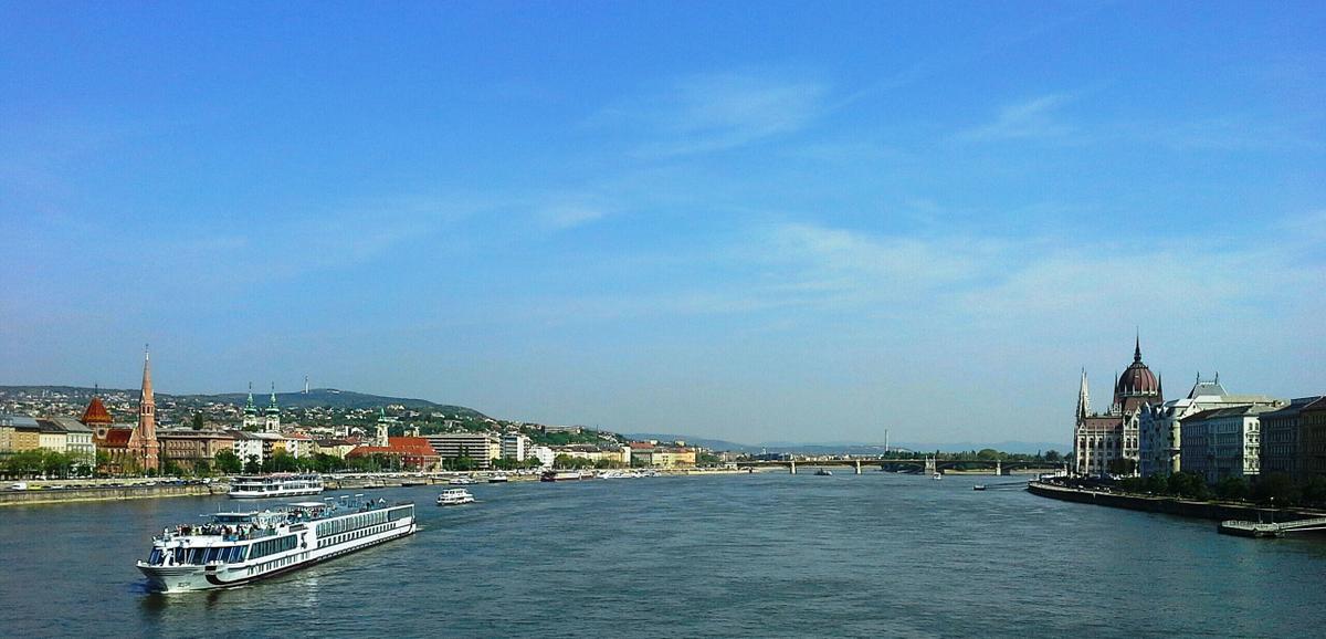 Vista de la dos orillas desde el puente
