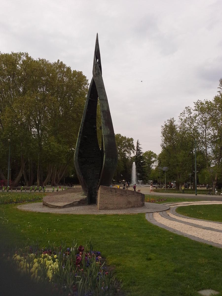 Monumento conmemorativo del centenario de la unificación de la ciudad