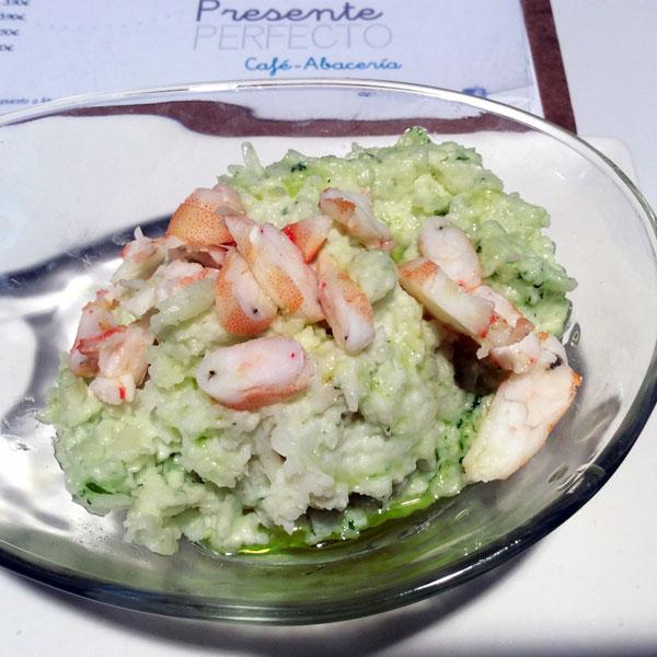 ensaladilla-verde-con-langostinos
