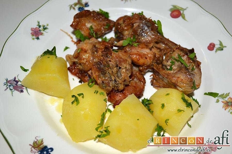 Conejo al ajillo, sugerencia de presentación