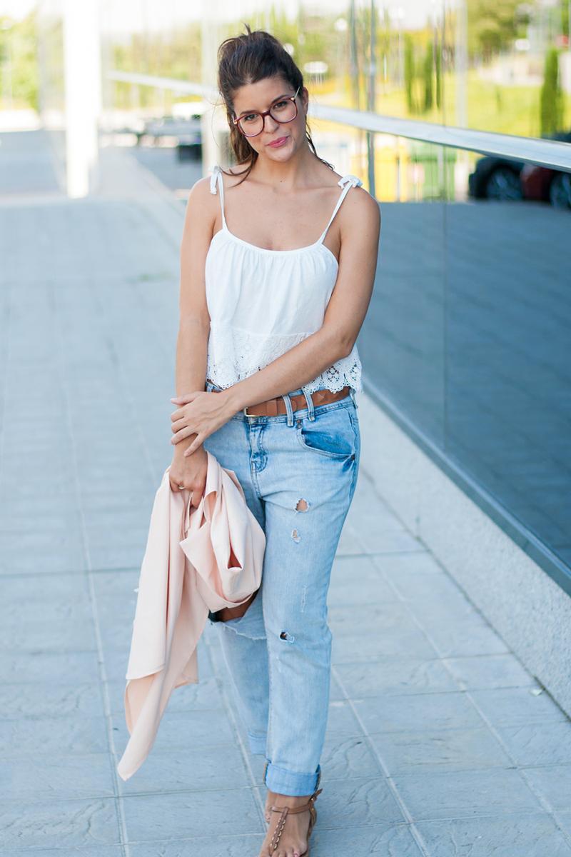 look-casual-con-vaquero-boyfriend