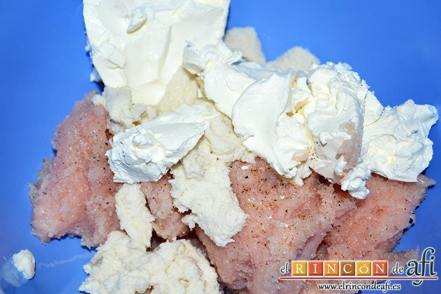 Nuggets de pollo, incorporamos el queso crema