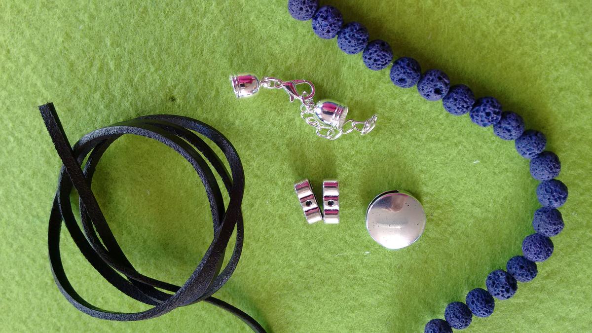 Manualidades Caseras Inma_ Conjunto de cuero y piedra volcanica_cosas que necesitas para hacer una pulsera