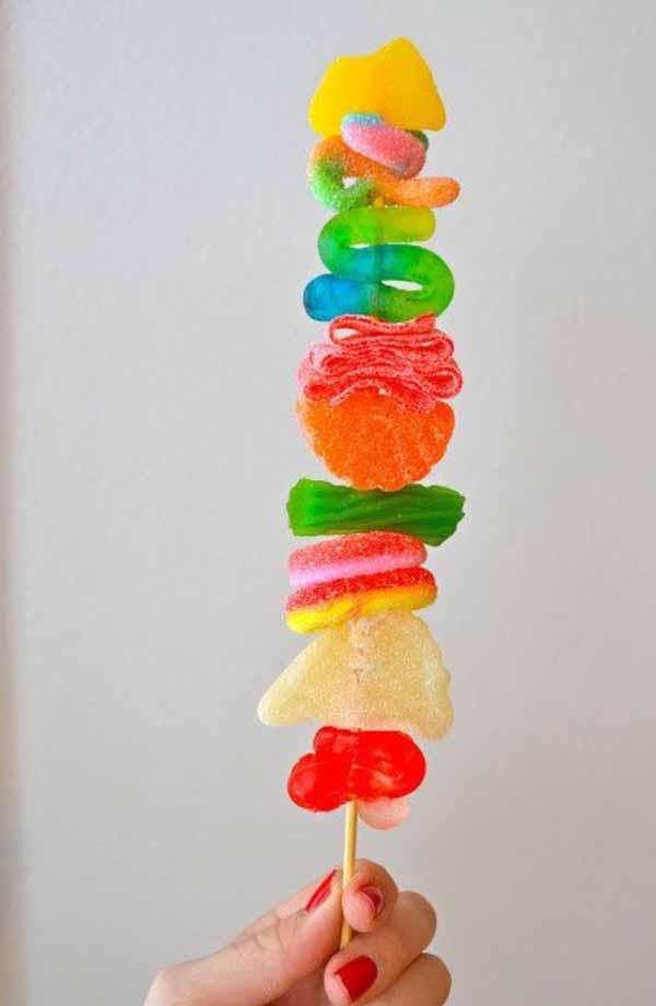 Brocheta de chucherías.