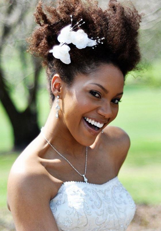 pelo rizado peinado de novia