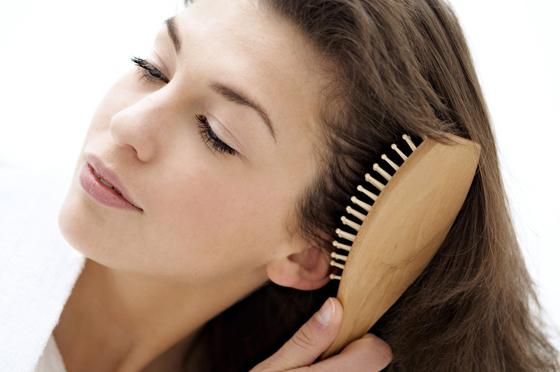 tips_evitar_caída_del_cabello_cepillo