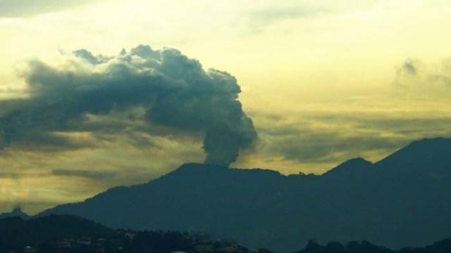 el volcán Turrialba encosta rica