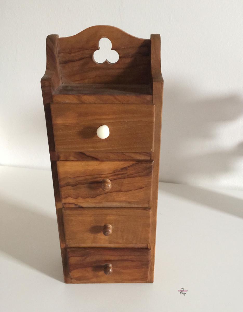 Shabby Wooden Jewelry Storage