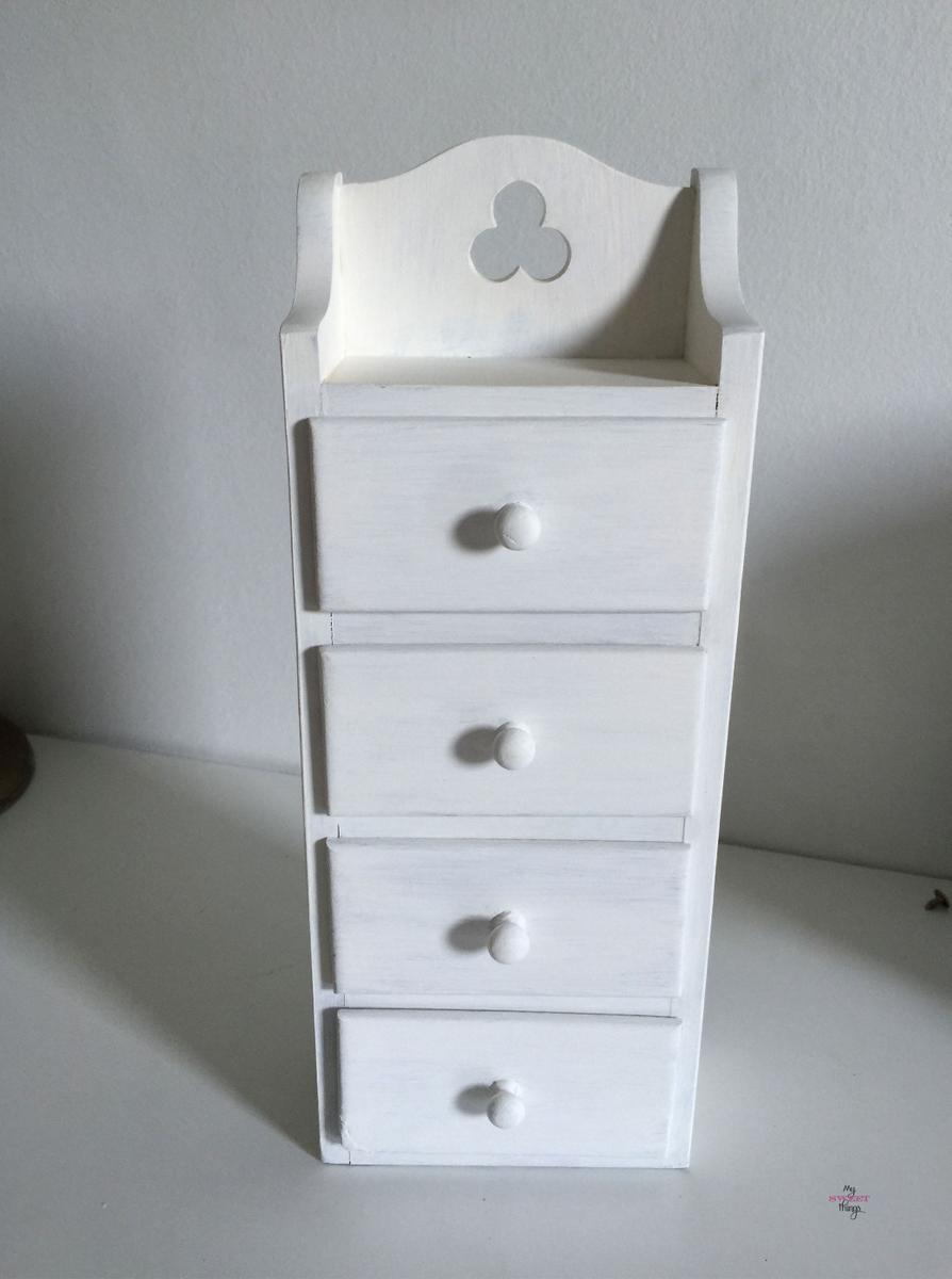 Shabby Wooden Jewelry Storage