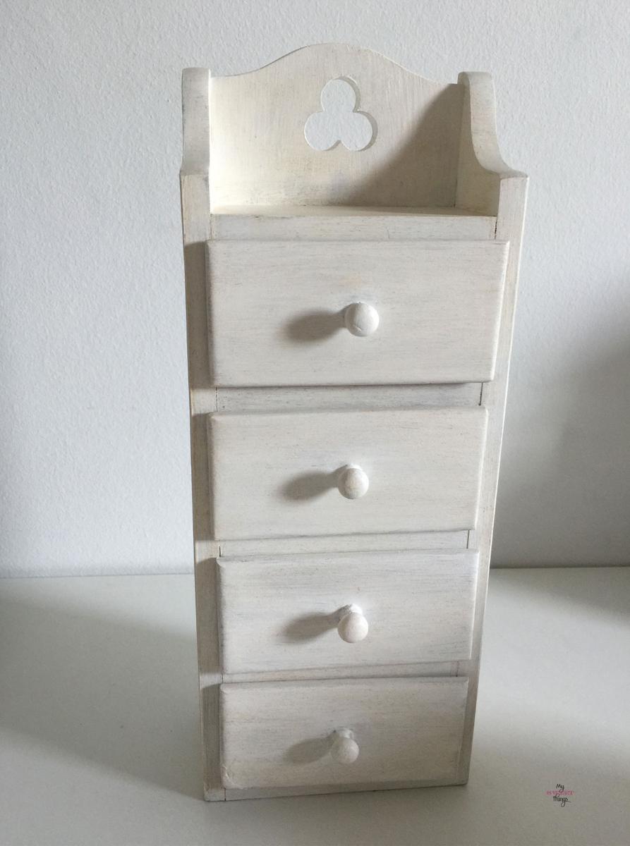 Shabby Wooden Jewelry Storage