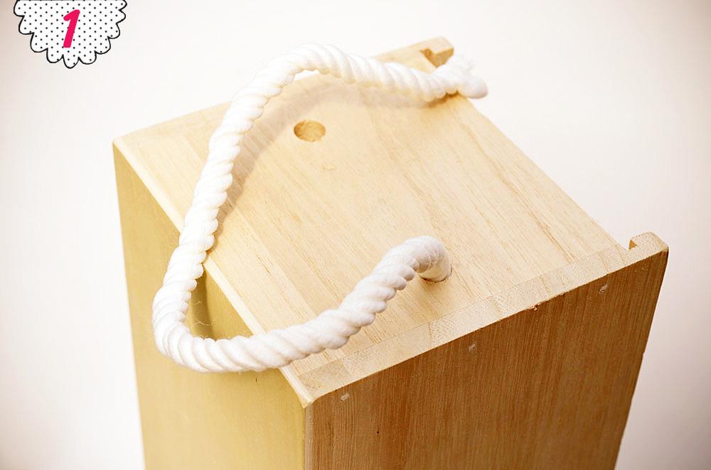 DIY: De caja para botellas a macetero vintage