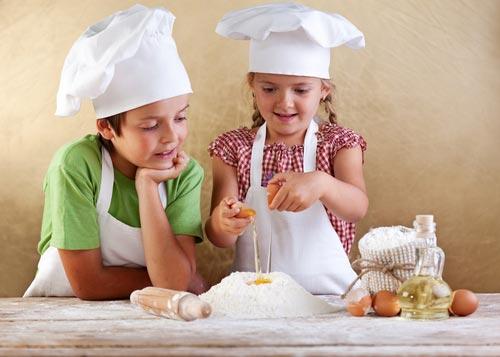 Alimentos_saludables_para_niños_cocinar_con_ellos