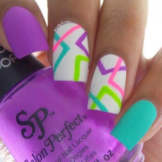 uñas colores neon