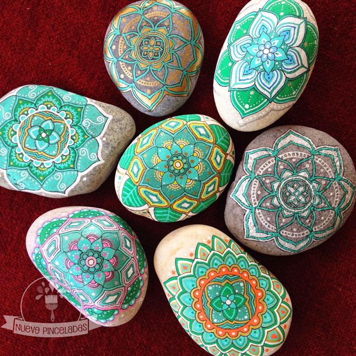 nueve-pinceladas-piedras