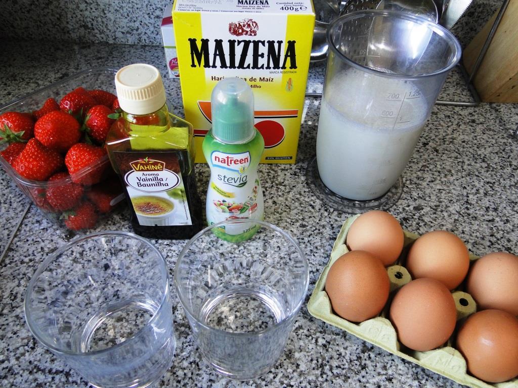 ingredientes tartaletas de crema y fresas sin azúcar