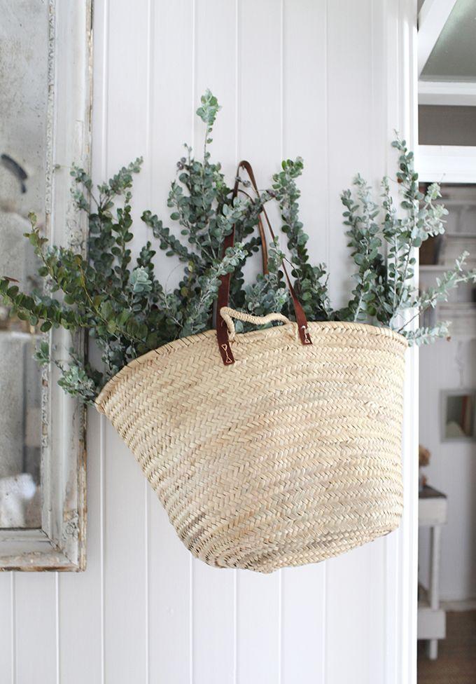Ramas de eucalipto: Ideas para dar ese toque natural y acogedor en tu hogar.
