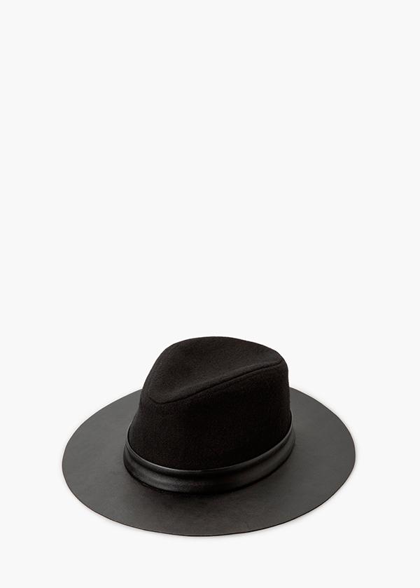 HAT-9