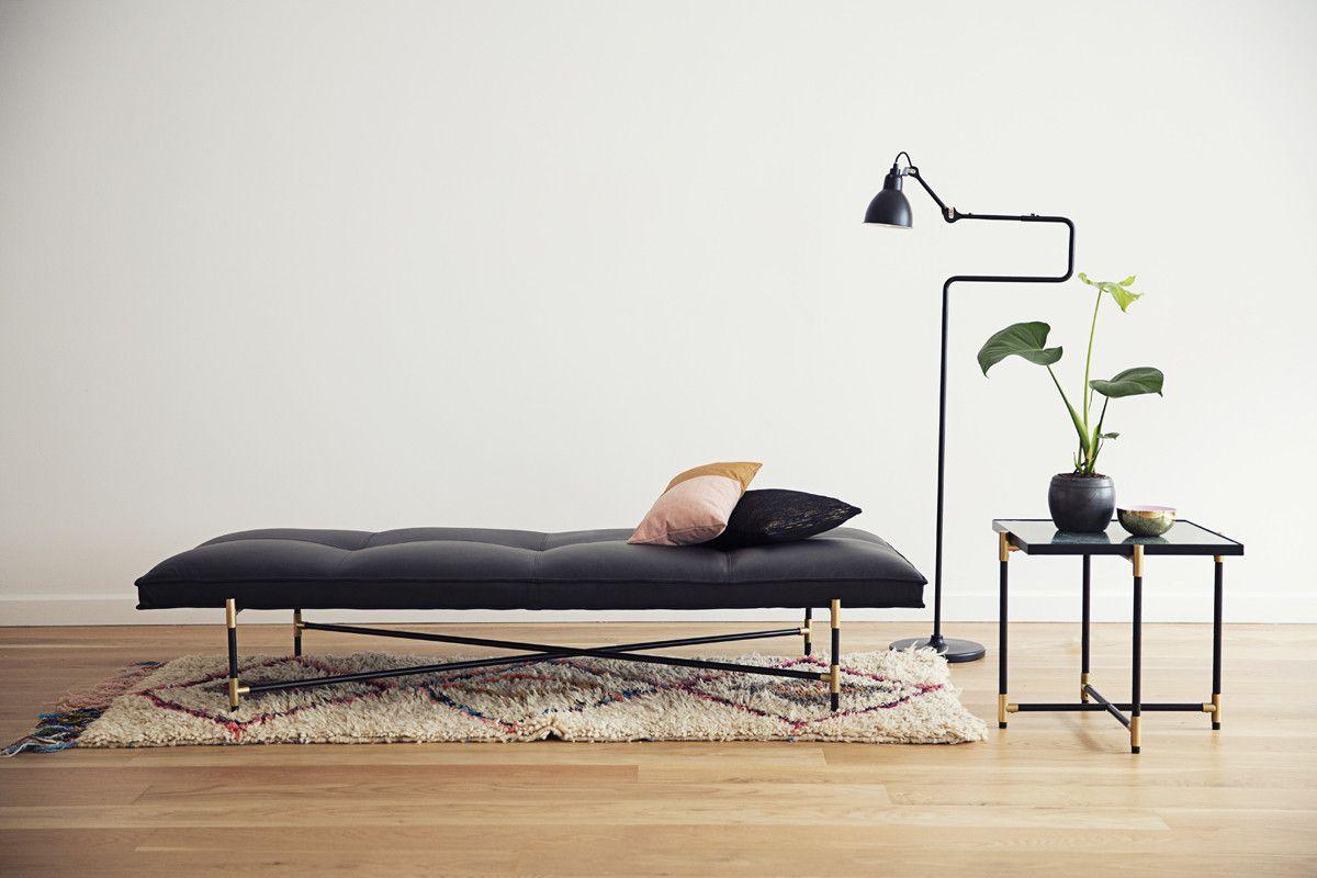 Simple-Nordic-Daybed