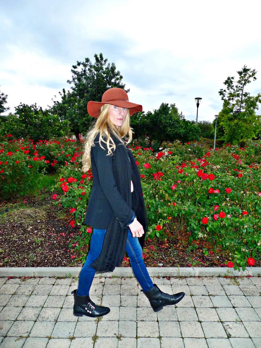 Maroon Hat And Black Boots paula casielles