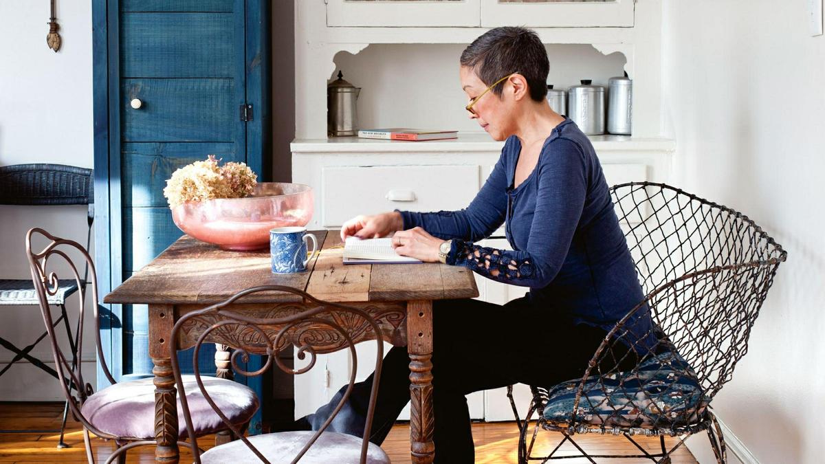 lloyd-brooklyn-home-sitting-in-kitchen-modern-traditional-20141122105802-q75,dx1920y-u1r1g0