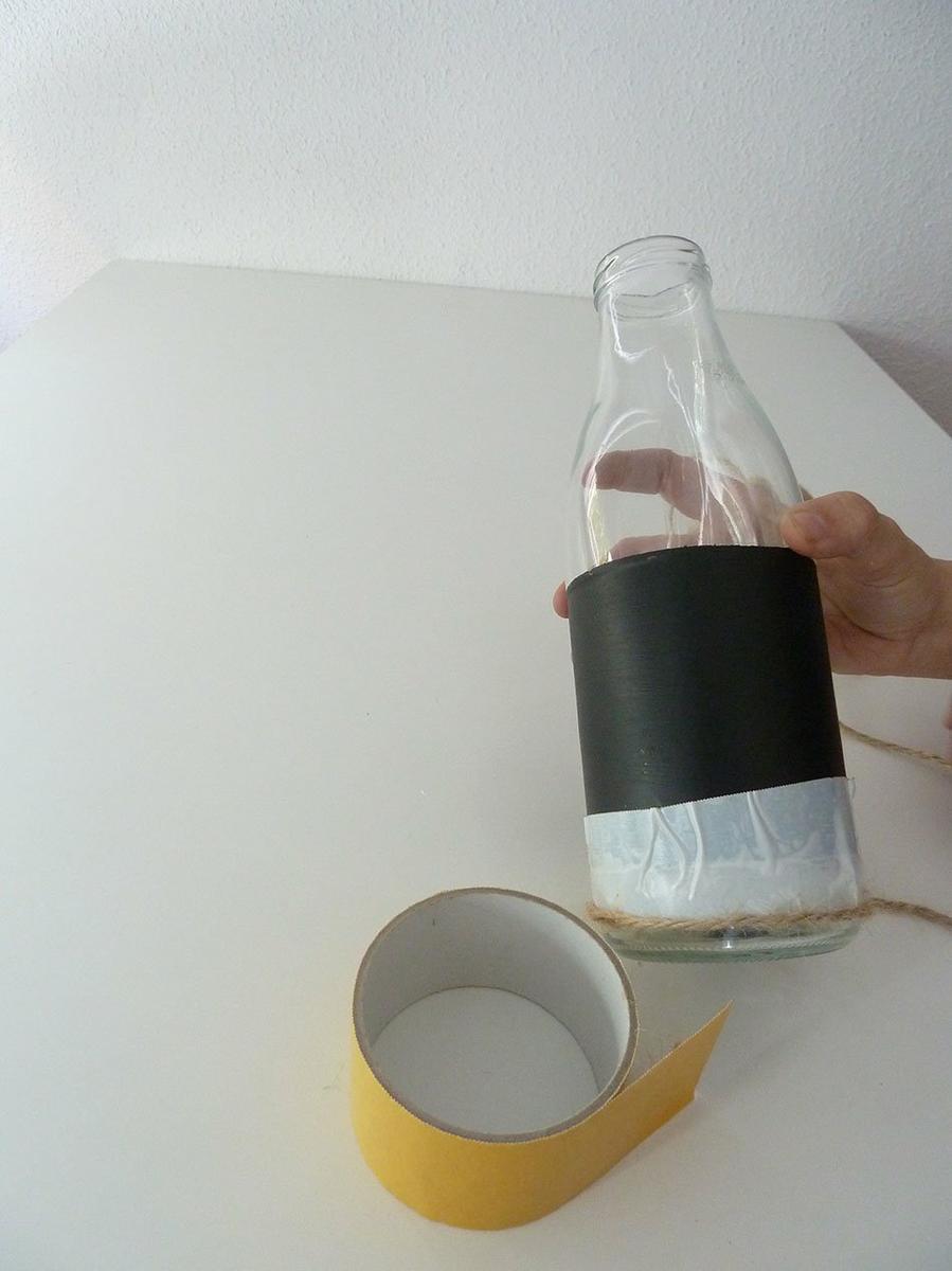 decorar una botella cinta de doble cara ok