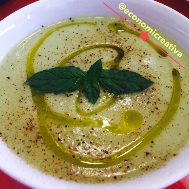 Crema de calabacín y lechuga