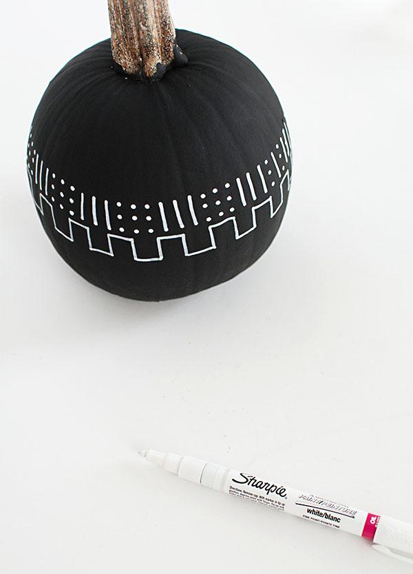 4 DIYs para decorar calabazas con nuestros hijos