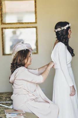 color del vestido de la madre de la novia
