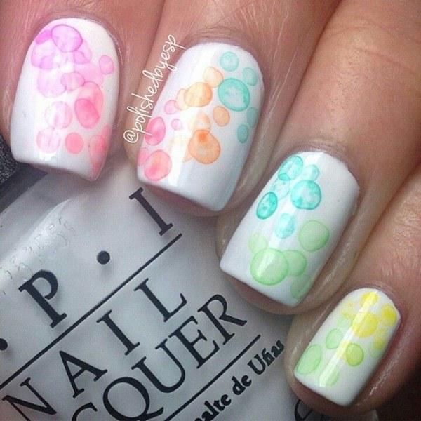 uñas color pastel de colores