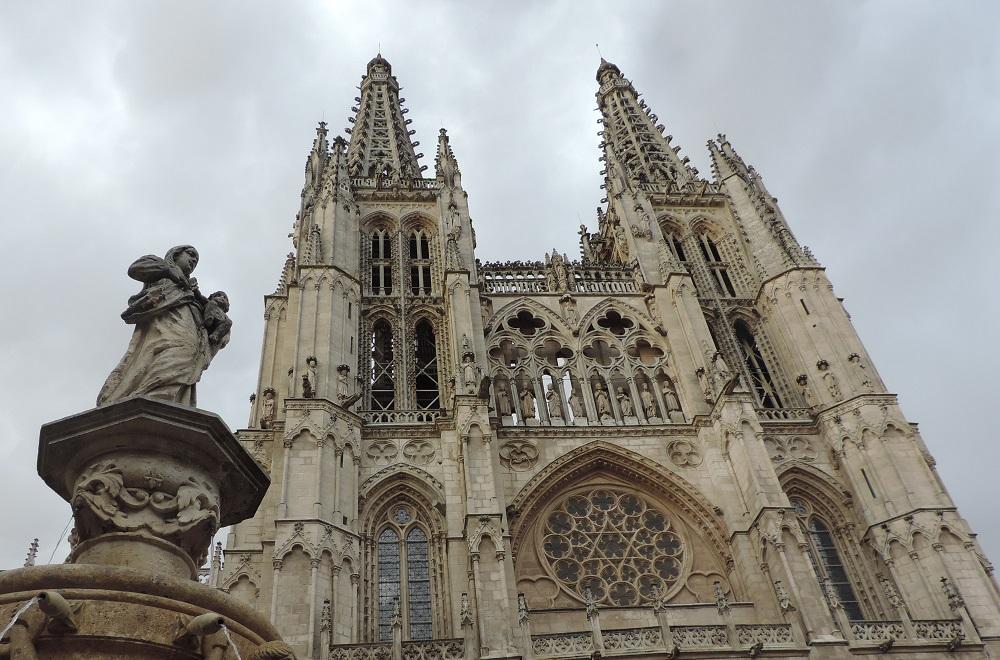 Ver la catedral de Burgos