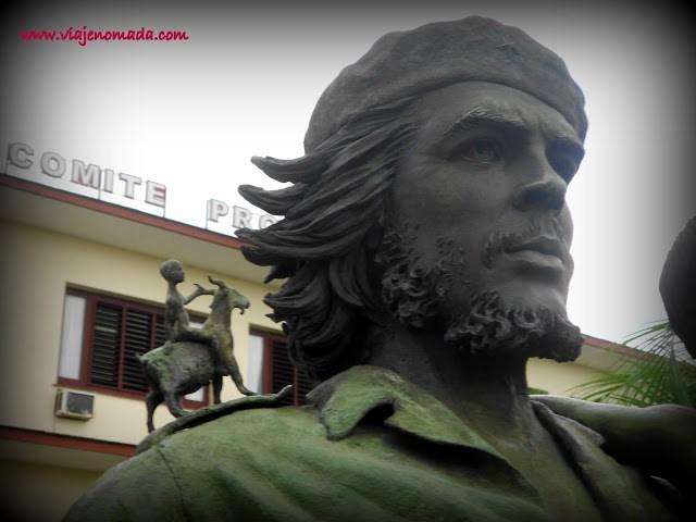 Viaje a Cuba visitando Viñales, Varadero, La Habana, Santa Clara, Trinidad, Playa Larga.