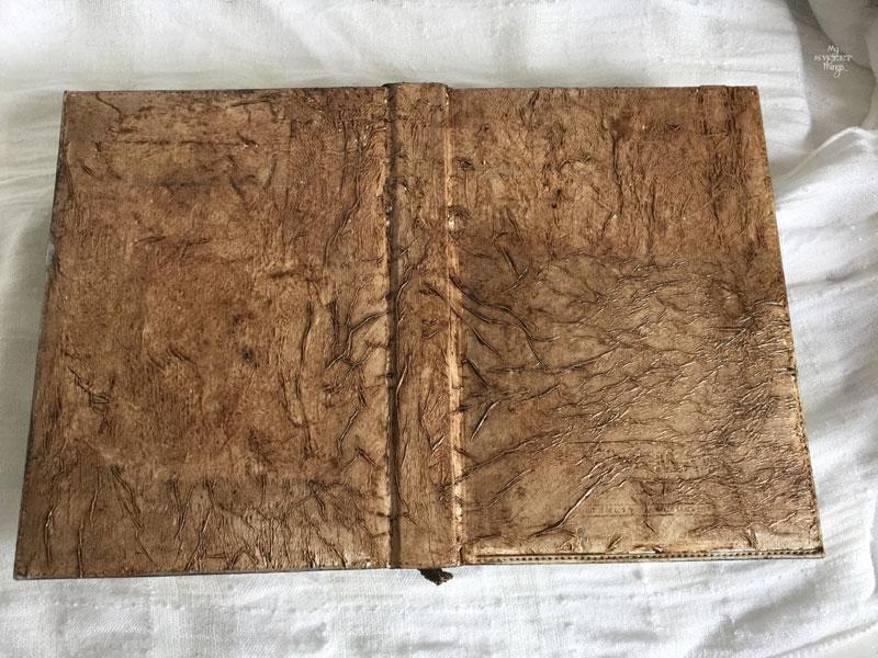 Fake Old Codex | old planner | Via www.sweethings.net