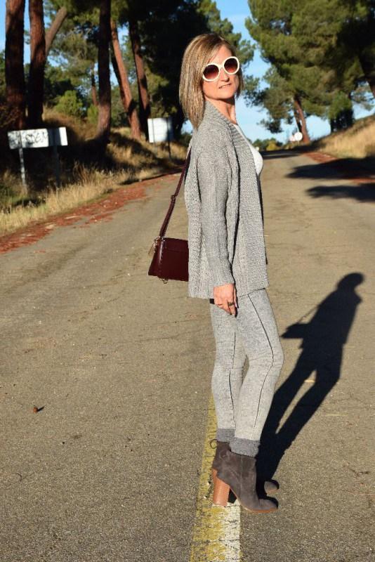 Weekend grey outfit