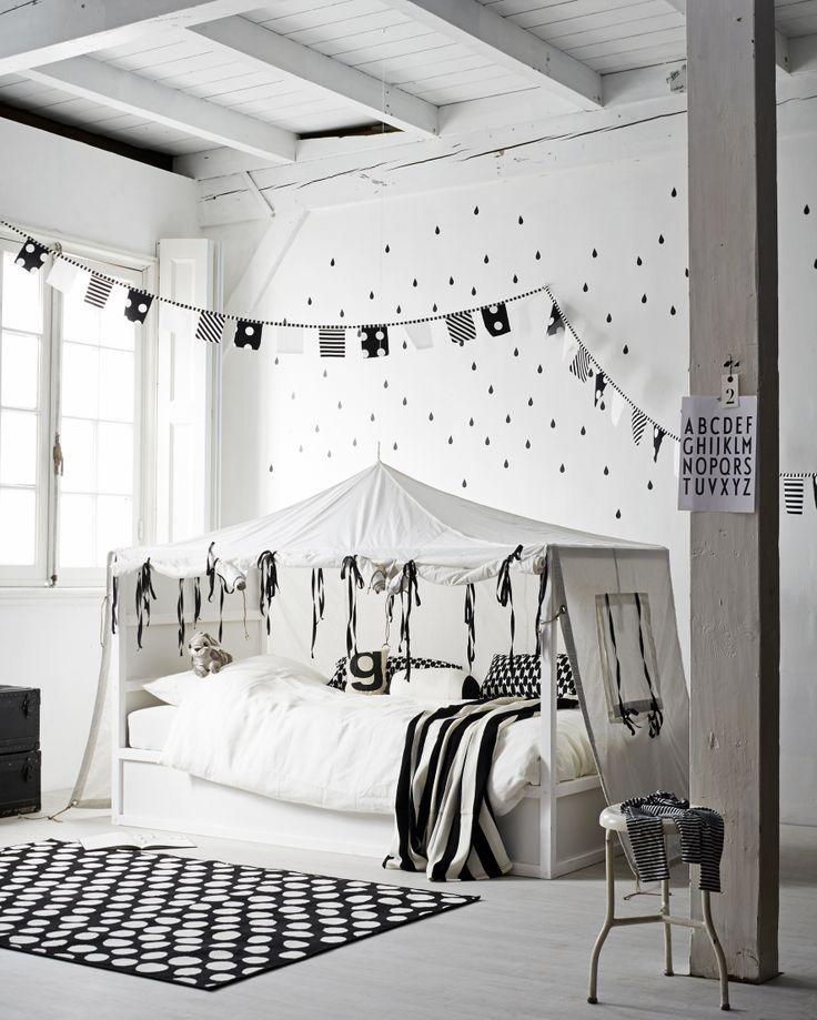 Dormitorio infantil con carpa decoratualma dta tipi