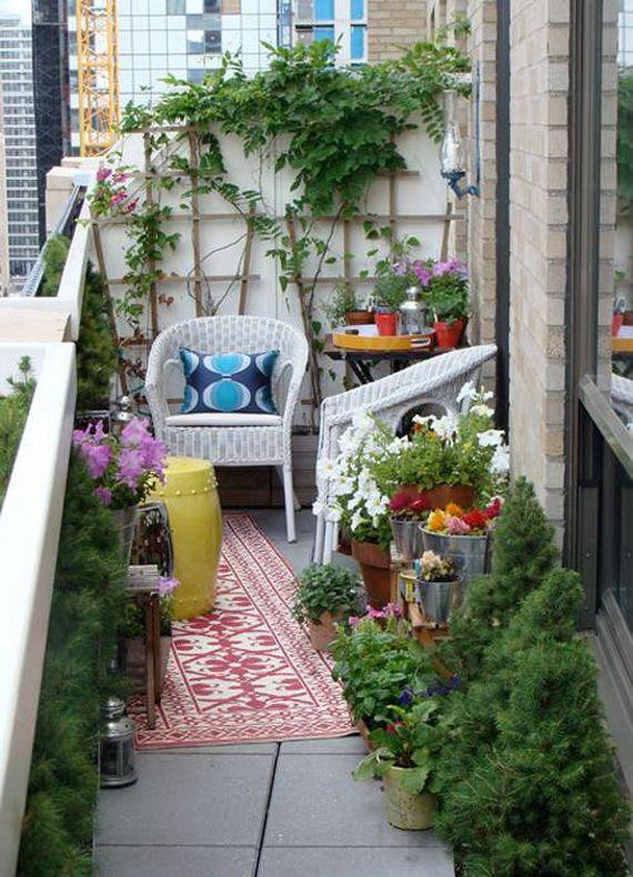 Decorar balcon con flores y plantas