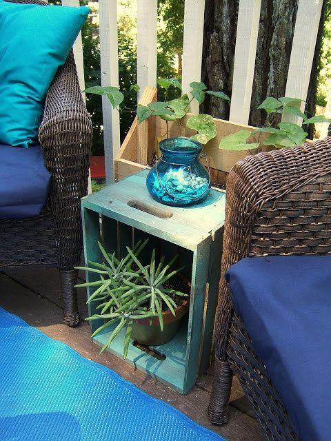 decorar una terraza pequeña con palets y cajas