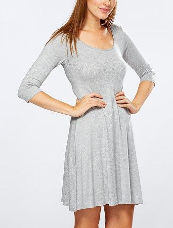 Vestidos grises ajustados de punto