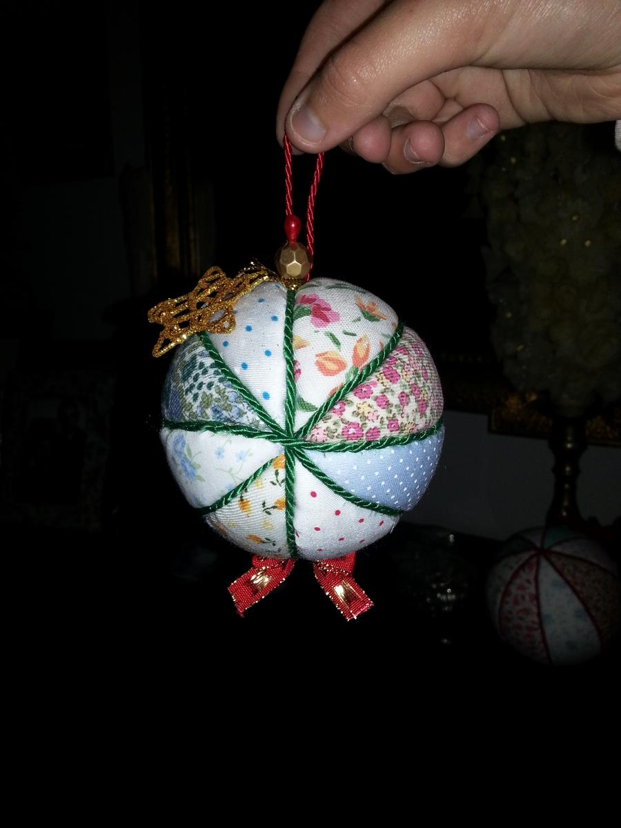 Bolas de navidad forradas de tela