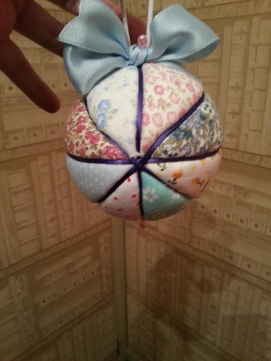 Bolas de navidad forradas de tela