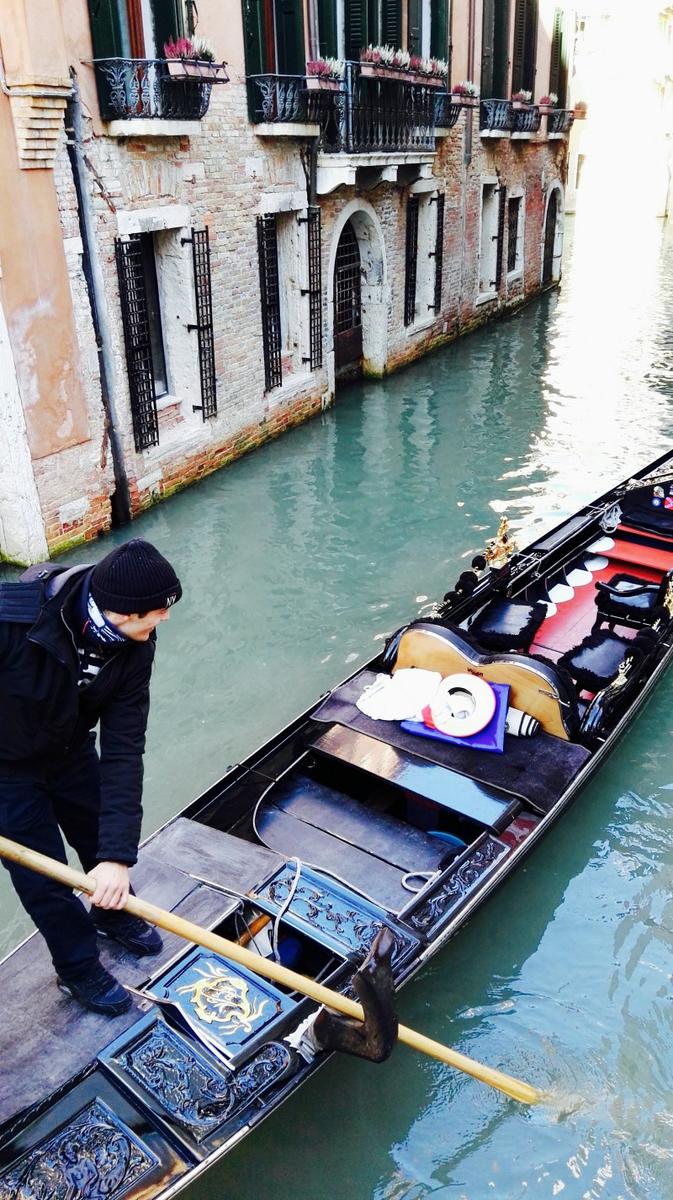 venice paula casielles