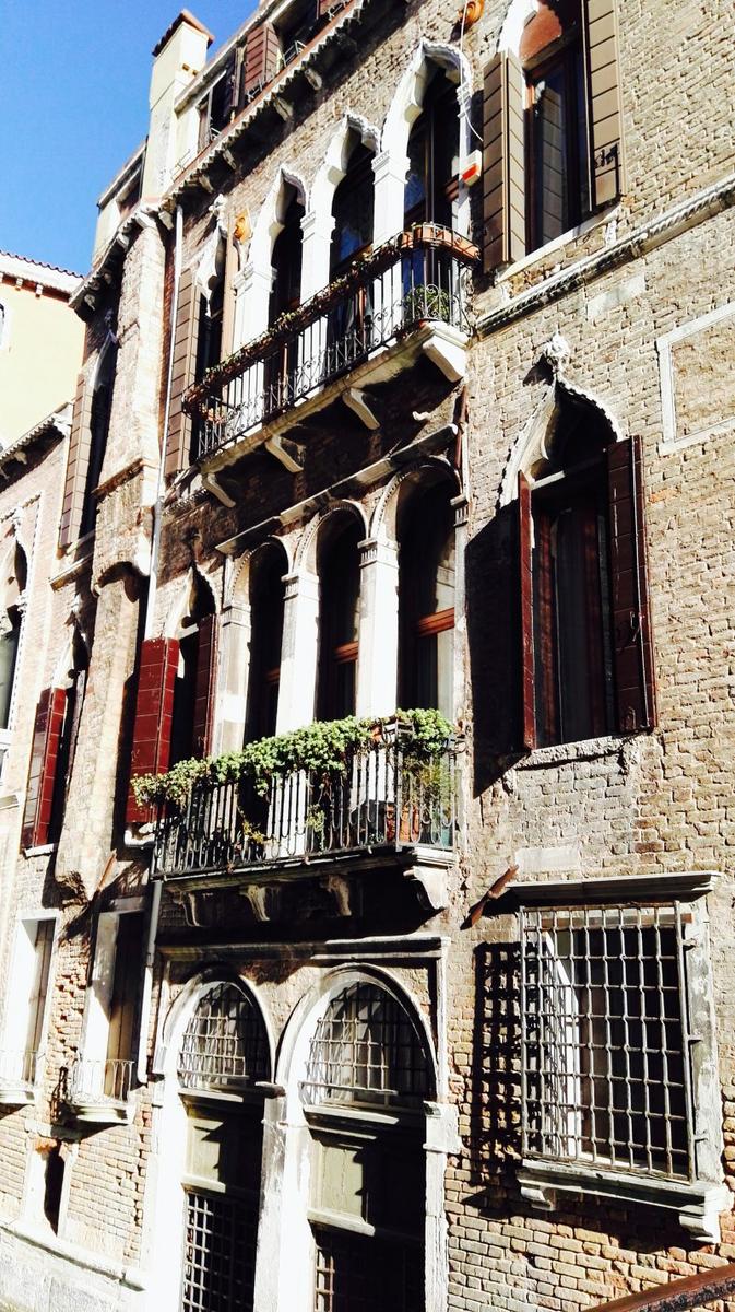 venice paula casielles